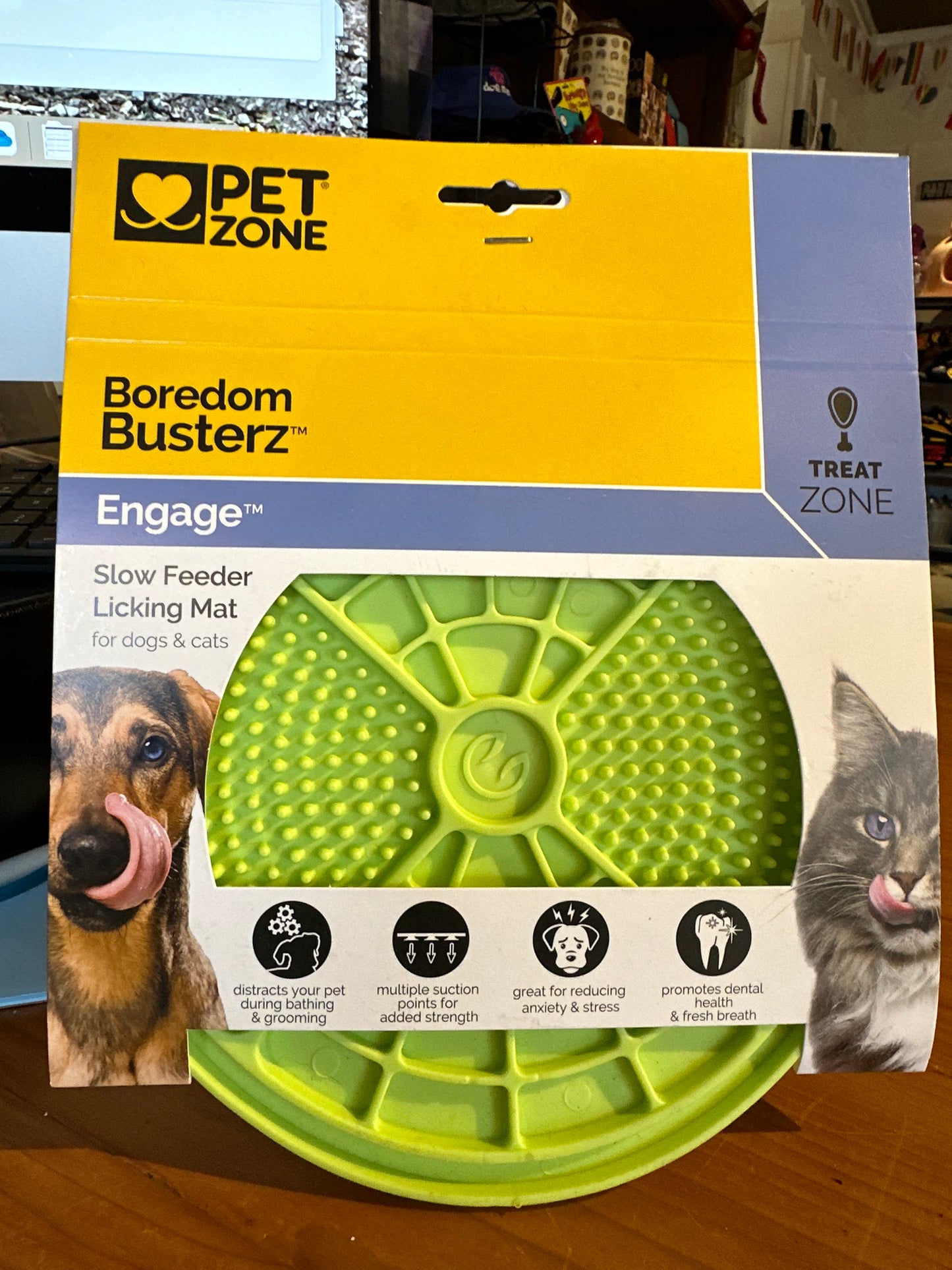Hyper Pet - Boredom Lick Mat - Green w/ Suction 8x8